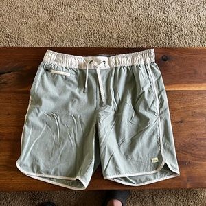 Vuori Banks shorts 7.5”